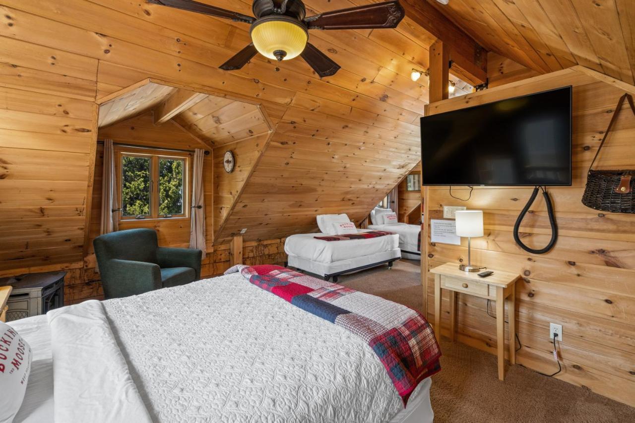 The Bucking Moose Hotel West Yellowstone Exterior photo
